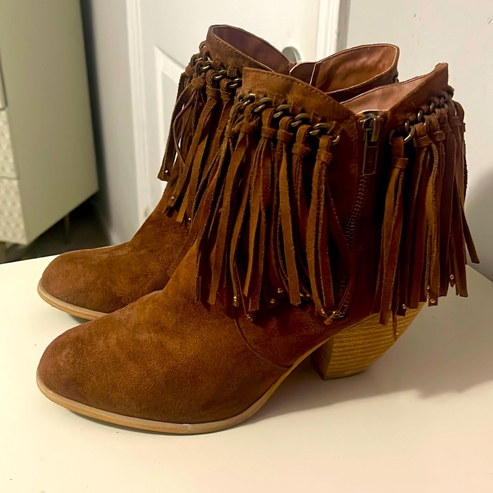 Brown booties with fringe